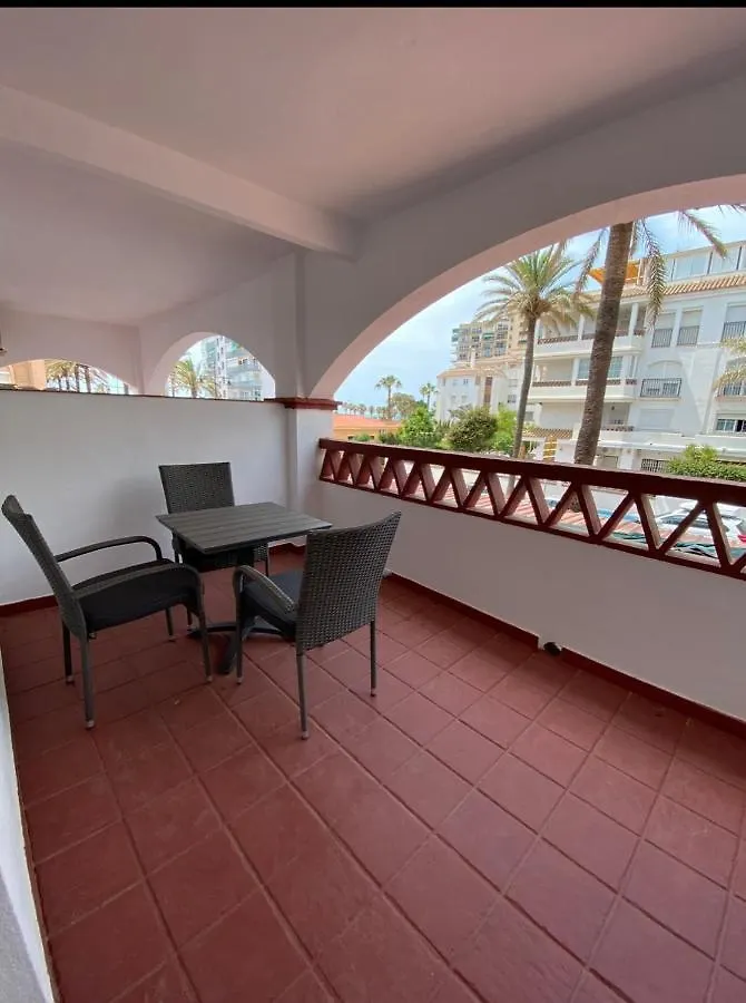 Las Palmeras Benalmádena 0*,  España